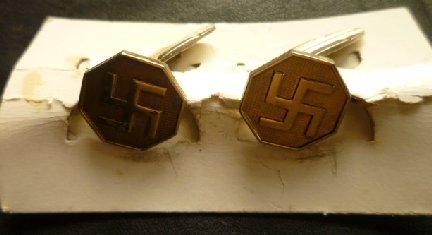 PAIR POL CUFFLINKS, ON ORIGINAL CARD.