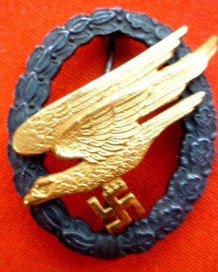 MINT ASSMANN PARACHUTISTS BADGE. STOLEN AT KASSEL