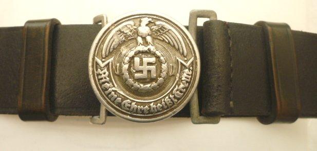 SS OFFICER BELT AND BUCKLE.