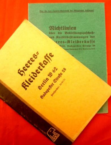 RARE ORIGINAL ARMY KLEIDERKASSE BOOK AND REGULATIONS.