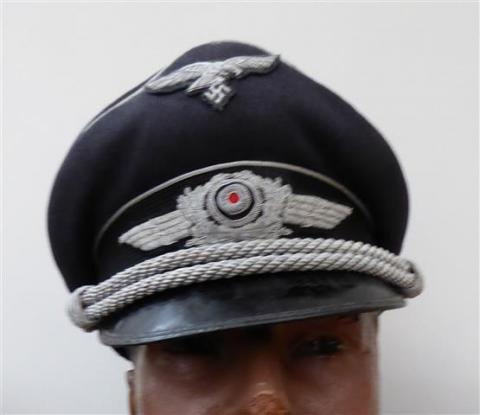 LUFTWAFFE OFFICERS NEAR MINT VISOR.