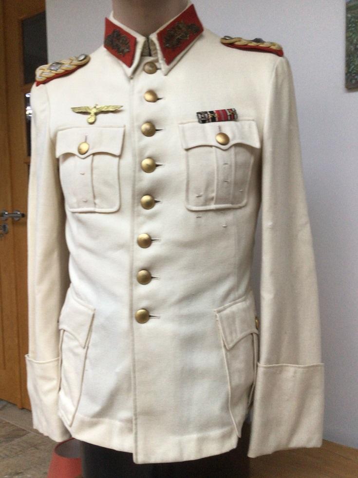 WHITE SUMMER GENERAL LEUTNANT TUNIC.