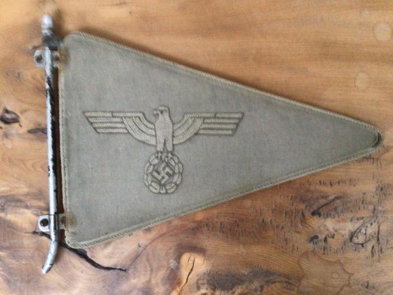 AFRIKA OFFICER CAR PENNANT.