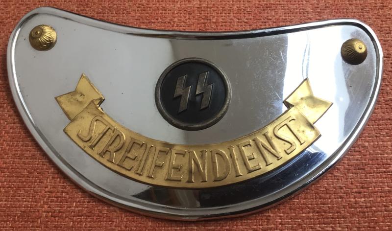 SS STREIFENDIENST GORGET.