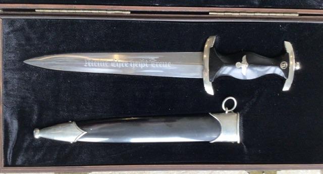 SS M33 DAGGER, GEM CONDITION,