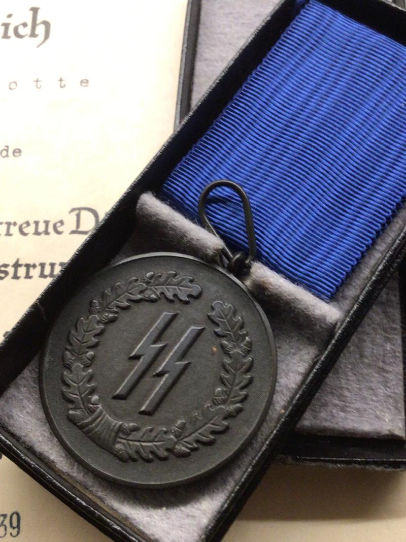 SS 4 YEAR BOXED MEDAL WITH LSSAH CITATION.