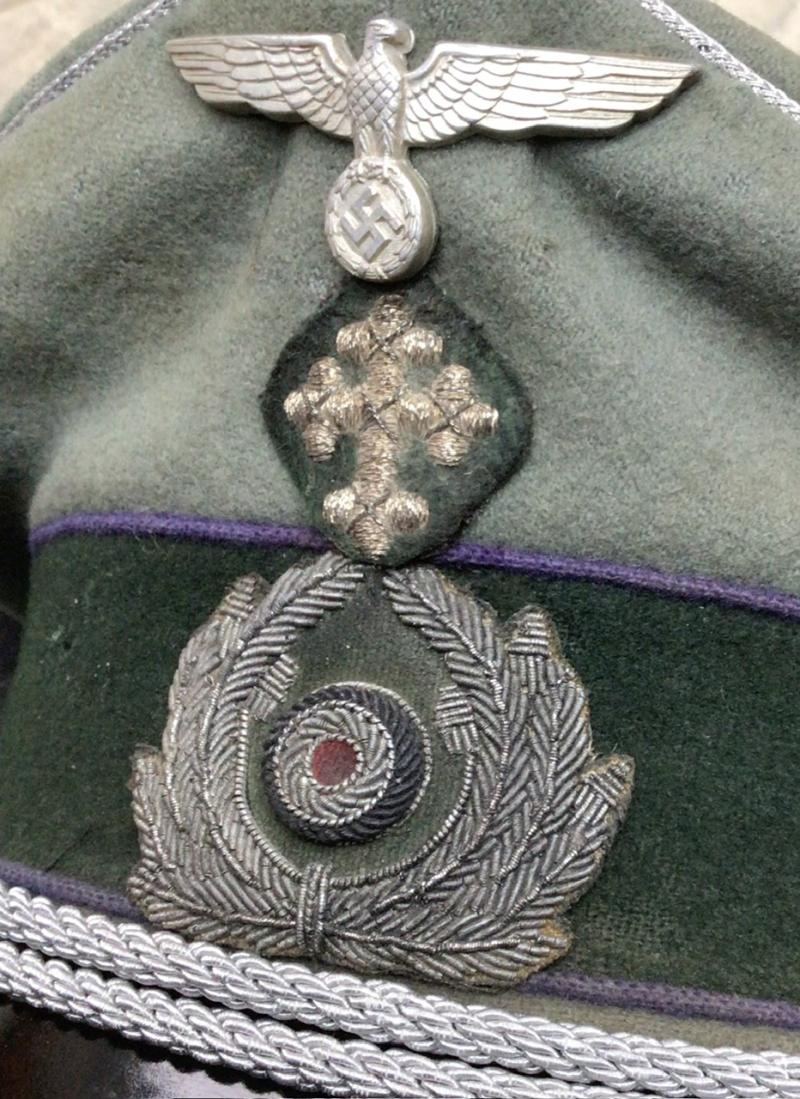 WEHRMACHT EARLY FIELD PADRES VISOR GROUP.