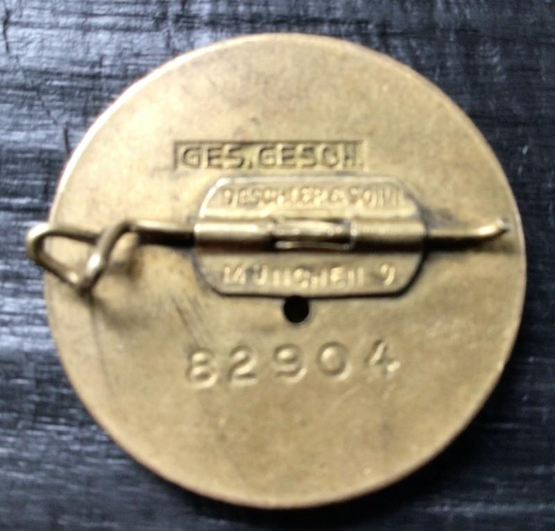 THREE GBP´S AND A GOLD LONG SERVICE MEDAL.